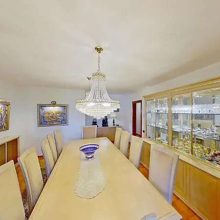 Premium Habitat Ferrer Villa *