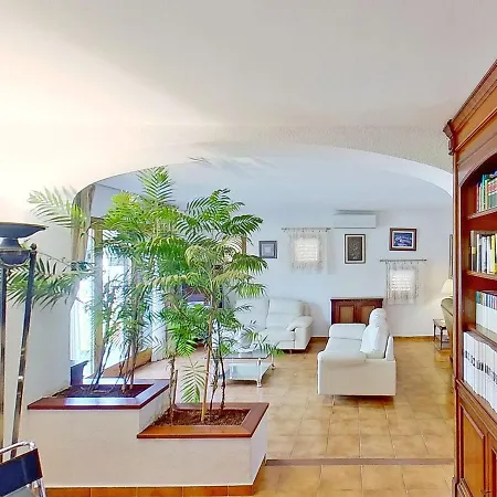 Premium Habitat Ferrer Villa