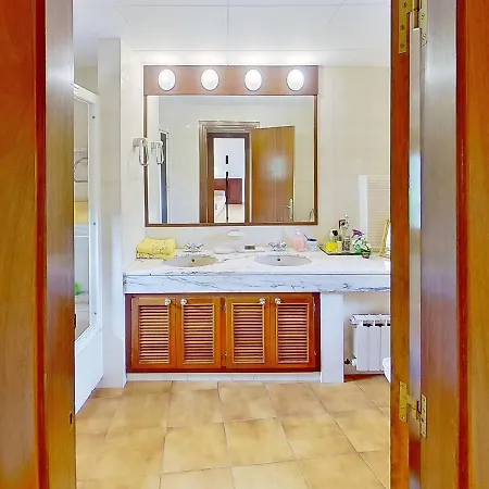 Premium Habitat Ferrer Villa *